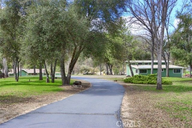 40957 Shandee Lane, Ahwahnee, CA 93601