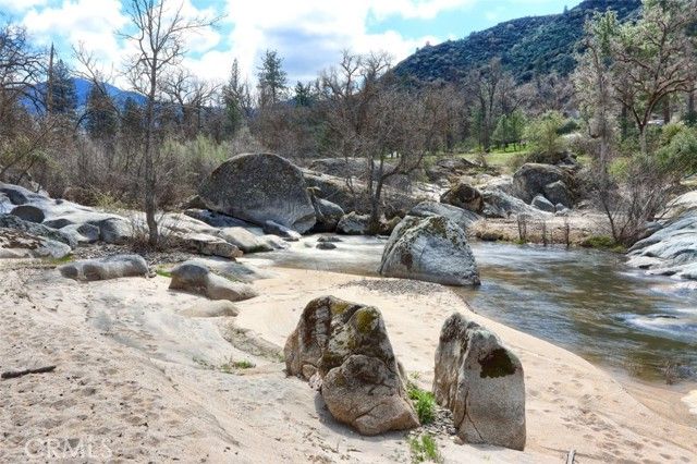 40957 Shandee Lane, Ahwahnee, CA 93601