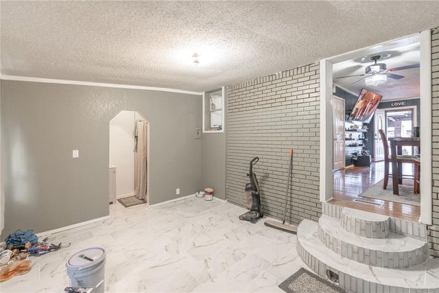 229 Burk Drive, Del City, OK 73115