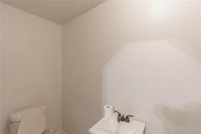 229 Burk Drive, Del City, OK 73115