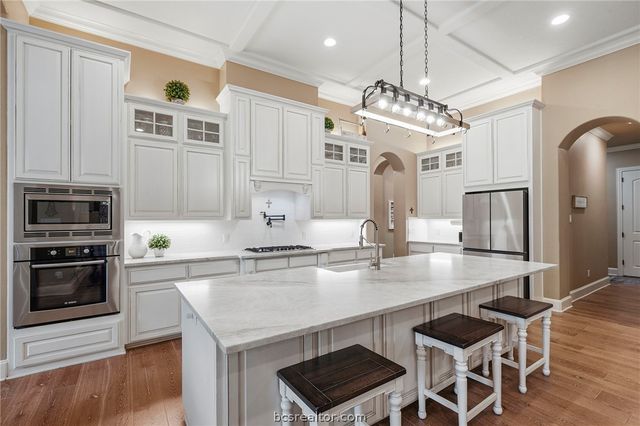 18310 Cantle Court, College Station, TX 77845