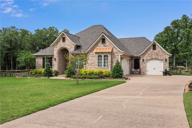 18310 Cantle Court, College Station, TX 77845