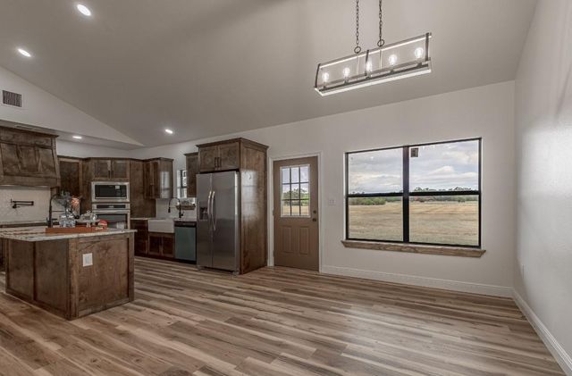 1033 Lonesome Dove Drive, Groveton, TX 75845