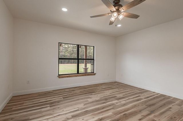 1033 Lonesome Dove Drive, Groveton, TX 75845