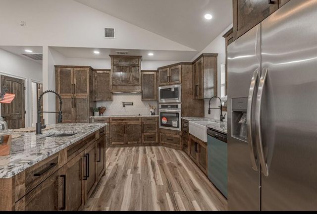 1033 Lonesome Dove Drive, Groveton, TX 75845