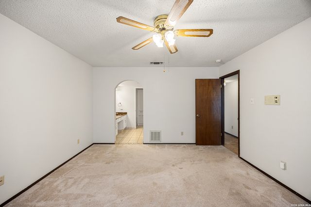 8327 Shallow Creek, San Antonio, TX 78251