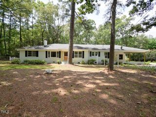 906 Perry Road, Zebulon, NC 27597