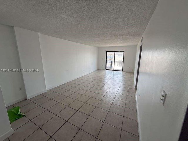 6950 W 6th Avenue 509, Hialeah, FL 33014