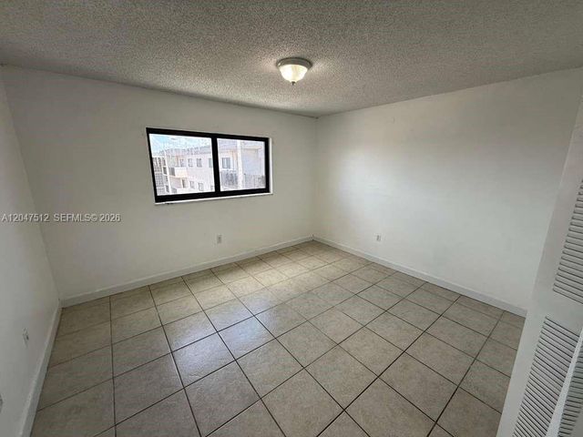 6950 W 6th Avenue 509, Hialeah, FL 33014