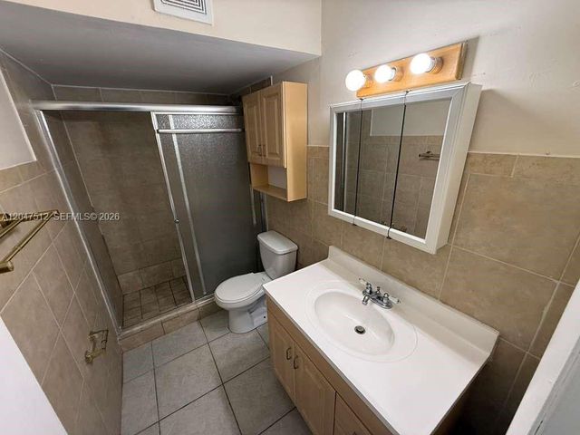 6950 W 6th Avenue 509, Hialeah, FL 33014