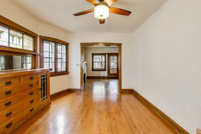 4735 N Kilbourn Avenue, Chicago, IL 60630