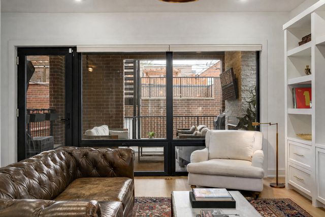 2622 N Racine Avenue 1, Chicago, IL 60614