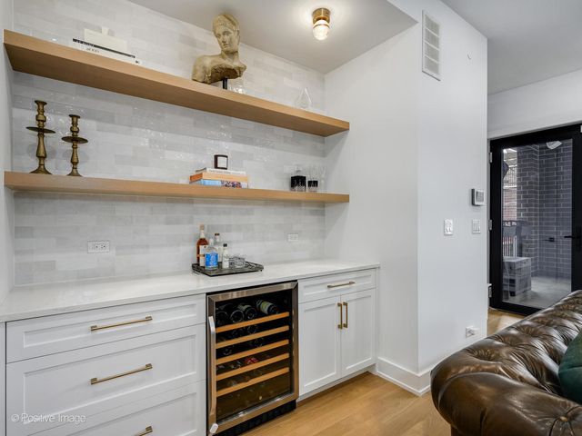 2622 N Racine Avenue 1, Chicago, IL 60614