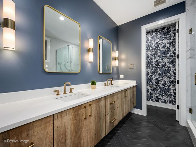 2622 N Racine Avenue 1, Chicago, IL 60614