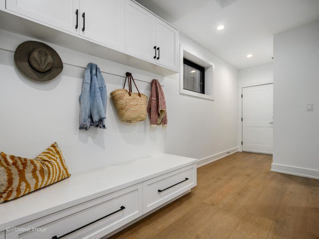 2622 N Racine Avenue 1, Chicago, IL 60614