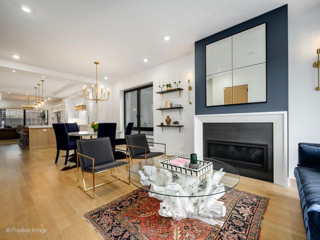 2622 N Racine Avenue 1, Chicago, IL 60614