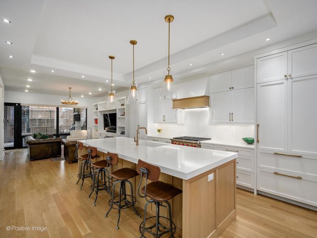 2622 N Racine Avenue 1, Chicago, IL 60614