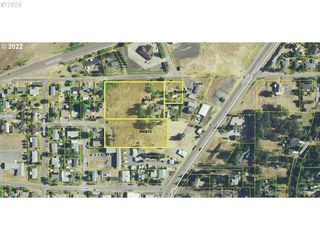 140 Nw LOST Ln, Winston, OR 97496