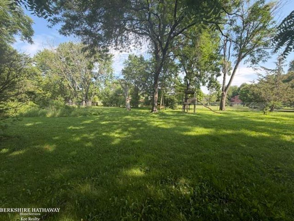 11827 Carney Street, Warren, MI 48089