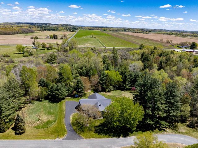 N5190 Treganza Drive, New Lisbon, WI 53950
