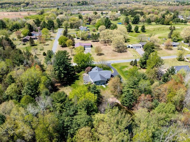 N5190 Treganza Drive, New Lisbon, WI 53950