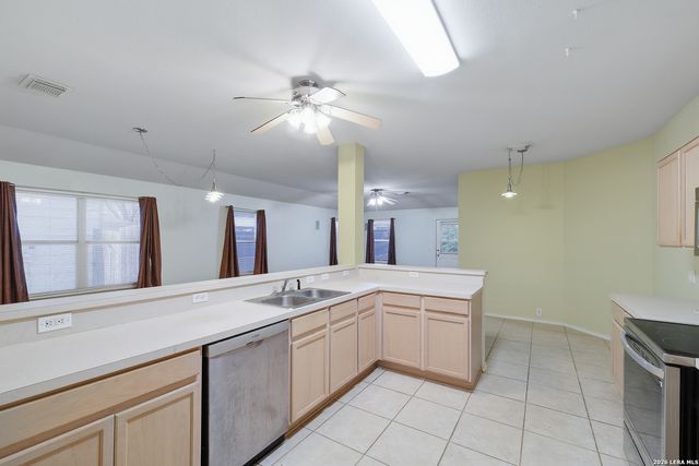 6619 Chasethorn, San Antonio, TX 78249