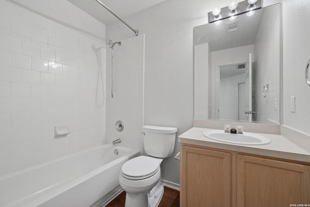 6619 Chasethorn, San Antonio, TX 78249