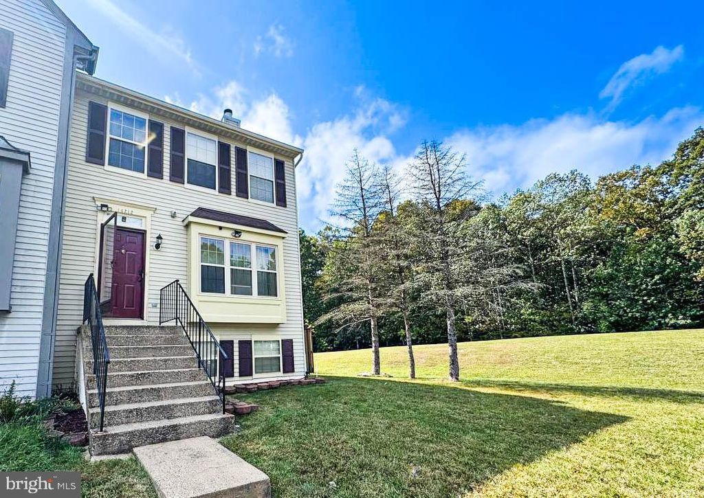 14212 SAVANNAH DR, Woodbridge, VA 22193