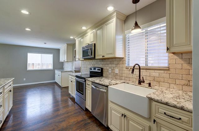 3152 W Morris Avenue, Fresno, CA 93711