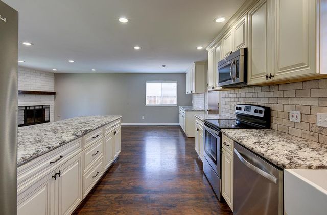 3152 W Morris Avenue, Fresno, CA 93711