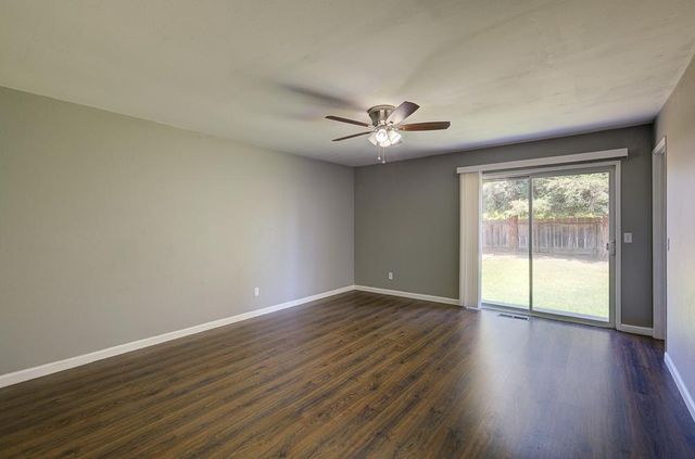 3152 W Morris Avenue, Fresno, CA 93711