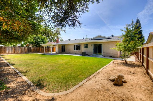 3152 W Morris Avenue, Fresno, CA 93711