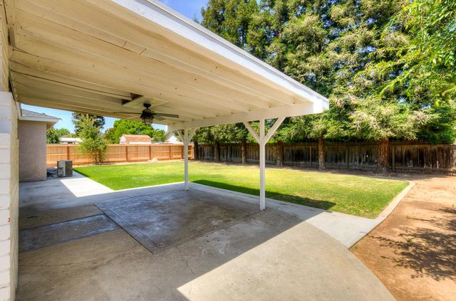 3152 W Morris Avenue, Fresno, CA 93711
