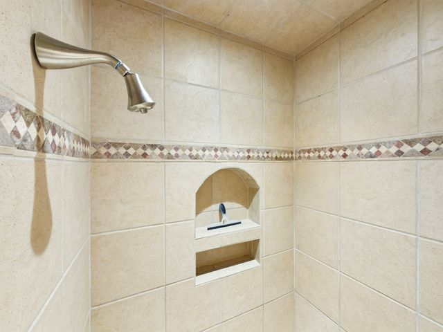 502 Camino Sin Nombre, Santa Fe, NM 87505