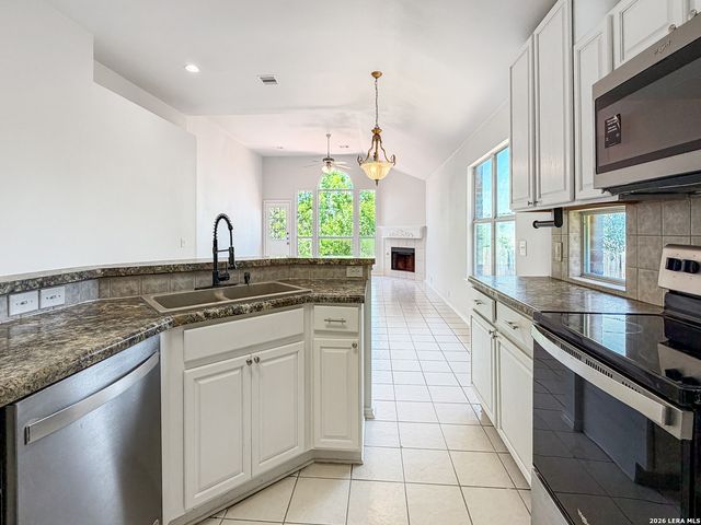 21607 Rio Comal, San Antonio, TX 78259