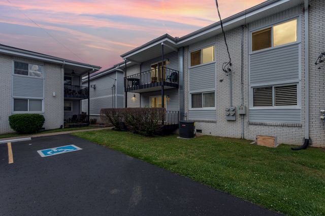 613 Hillsboro Rd Apt A18, Franklin, TN 37064