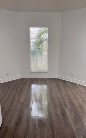 7640 Forest Green Ln, Boynton Beach, FL 33436