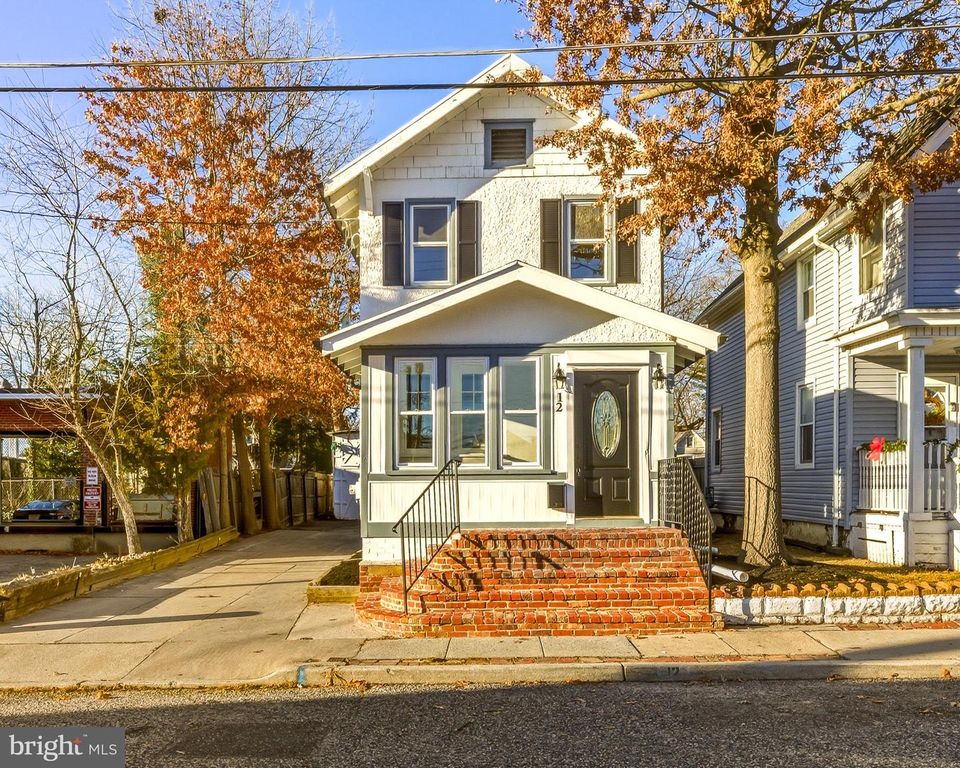 12 HAZEL AVE, Pitman, NJ 08071