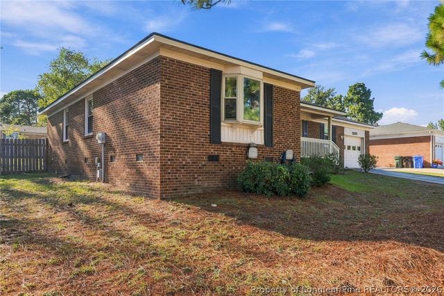5520 Lawnwood Drive, Fayetteville, NC 28304