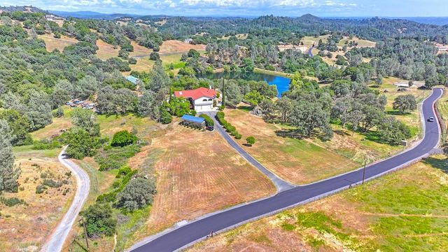 3561 Ahwahnee Way, Cool, CA 95614