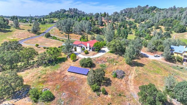 3561 Ahwahnee Way, Cool, CA 95614