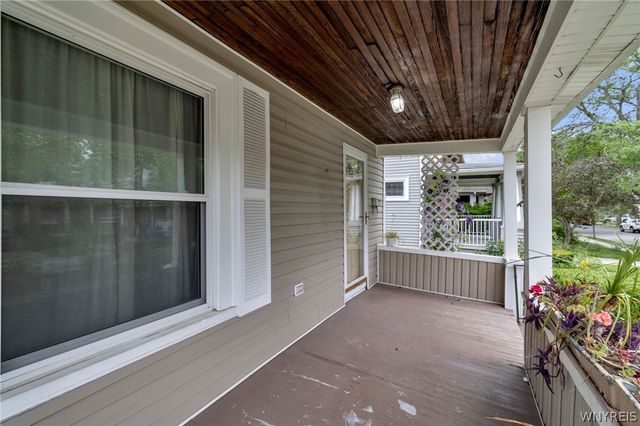 34 Knowlton Avenue, Tonawanda, NY 14217