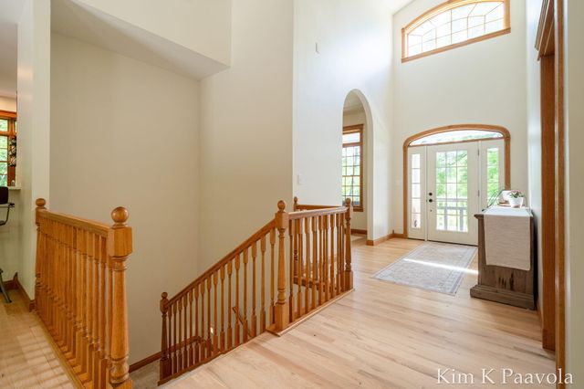 12909 Victory Woods Drive Ne, Vergennes Twp, MI 49331