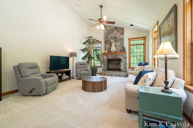 12909 Victory Woods Drive Ne, Vergennes Twp, MI 49331