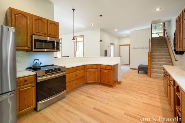 12909 Victory Woods Drive Ne, Vergennes Twp, MI 49331