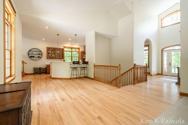 12909 Victory Woods Drive Ne, Vergennes Twp, MI 49331