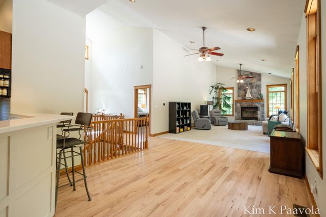12909 Victory Woods Drive Ne, Vergennes Twp, MI 49331
