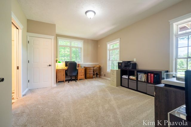 12909 Victory Woods Drive Ne, Vergennes Twp, MI 49331