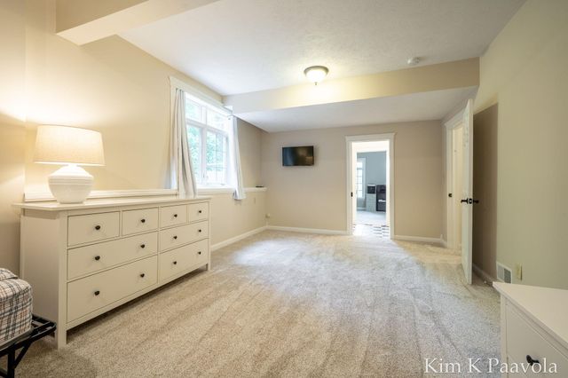 12909 Victory Woods Drive Ne, Vergennes Twp, MI 49331