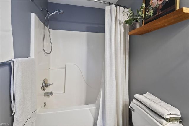 321 Belle Ridge CT, Chesapeake, VA 23322